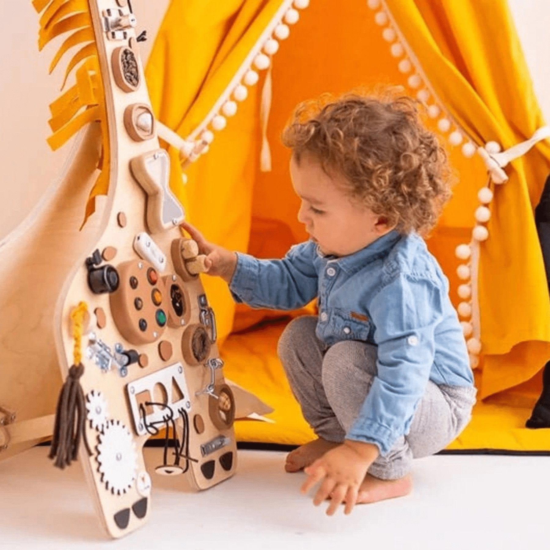 Activity Board Busy Board Holz Giraffe - Melman - LeoBabys