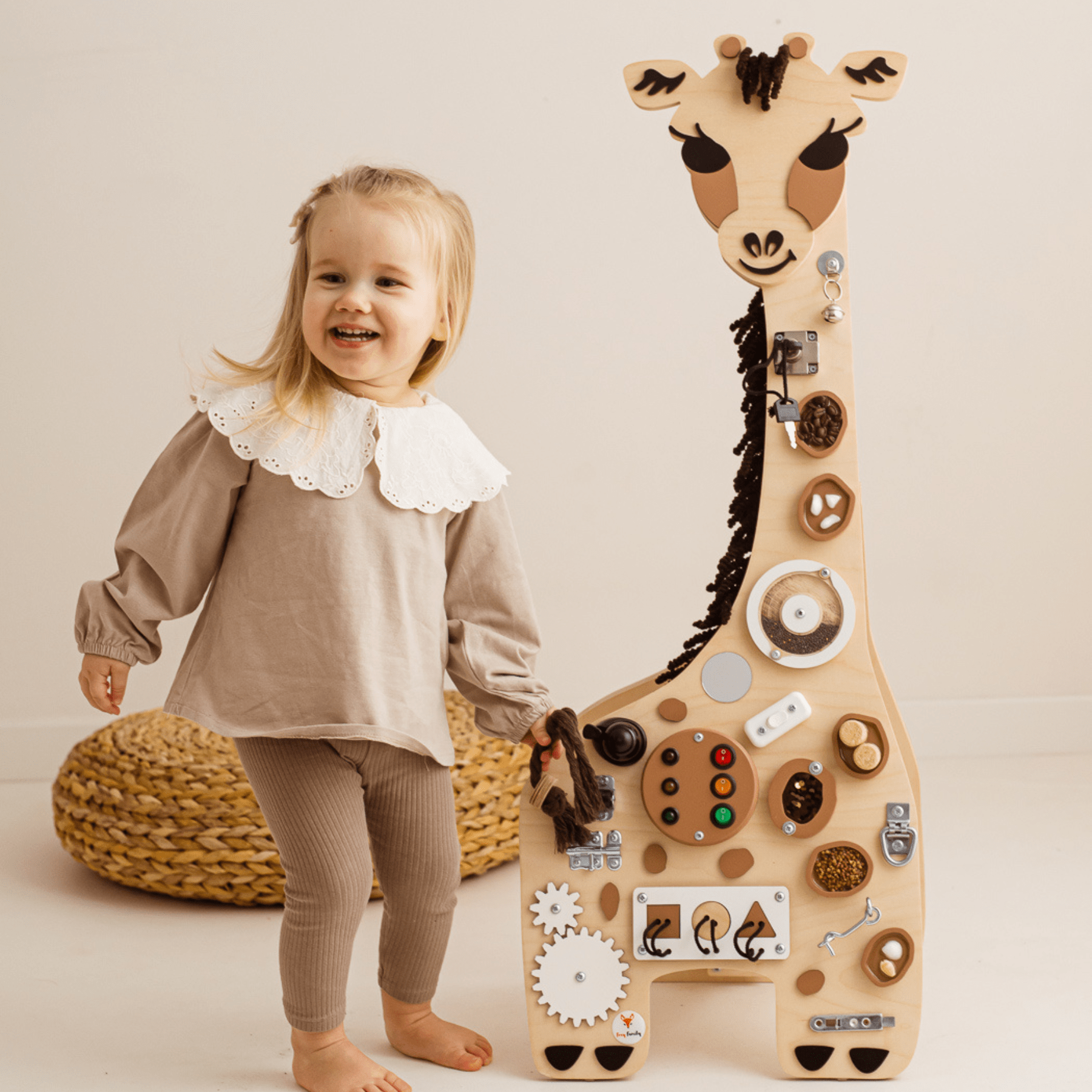 Activity Board Busy Board Holz Giraffe - Melman - LeoBabys